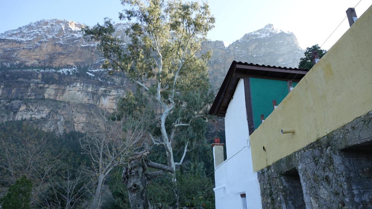 فيلا The Old Olive Mill House Aegae المظهر الخارجي الصورة