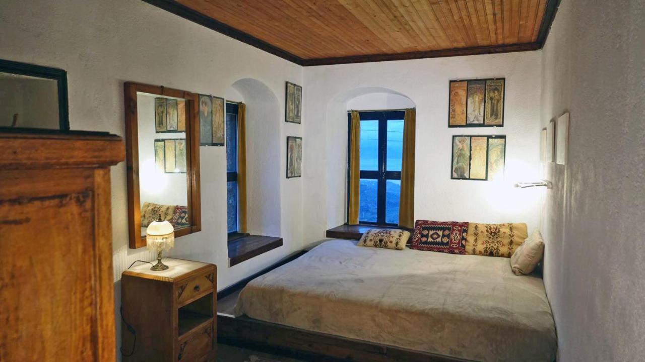 فيلا The Old Olive Mill House Aegae المظهر الخارجي الصورة